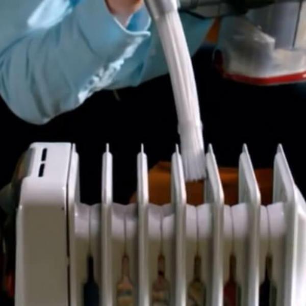 Magic Vacuum Brush